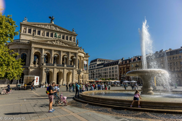 Büro- und Geschäftsgebäude Allianz Opernplatz in Frankfurt am Main